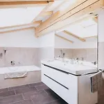 Kohlis Alpine By We Rent Feriehus *